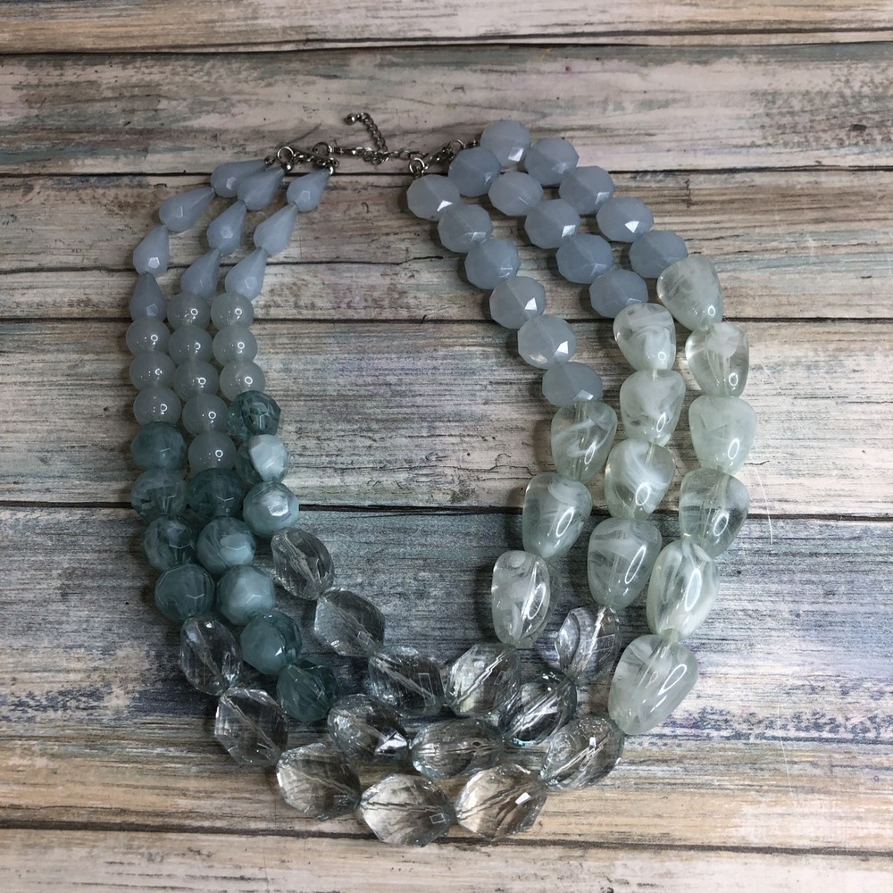 Ombre Blue Heavy Acrylic Bead Necklace Multi Layer Chunky NWOT